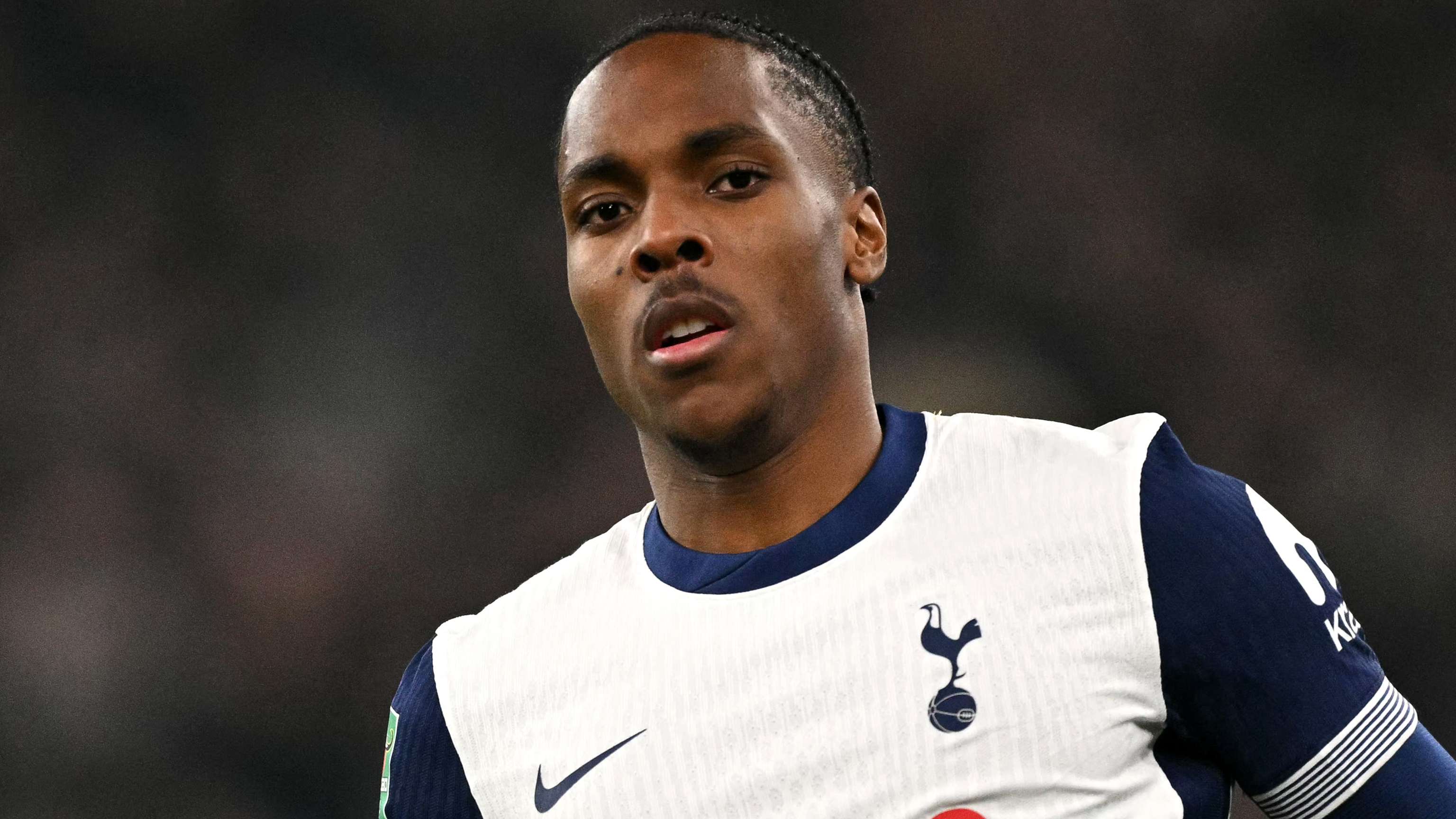 在比赛中遭 在比赛中遭